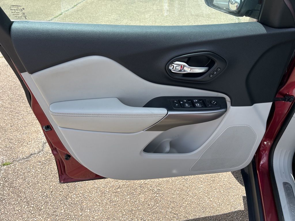 2021 Jeep Cherokee Limited - Photo 9