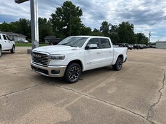 2025 Ram 1500 LARAMIE CREW CAB 4X4 5'7 BOX Pickup