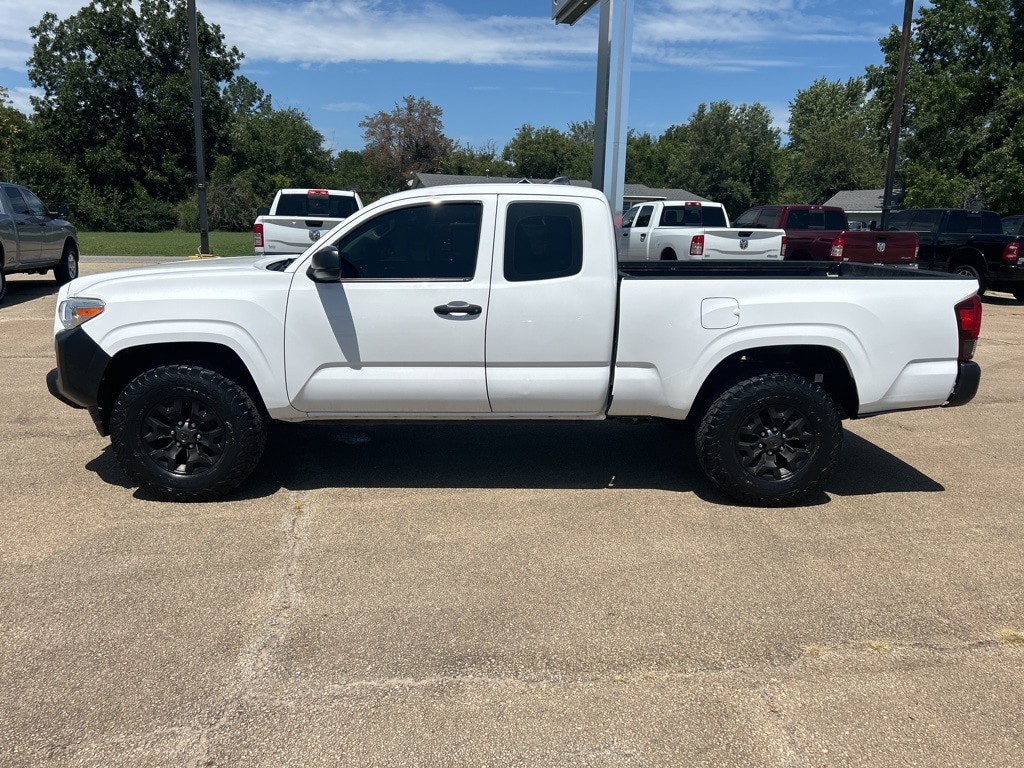 Used 2018 Toyota Tacoma SR with VIN 5TFRX5GN7JX109937 for sale in Bristow, OK