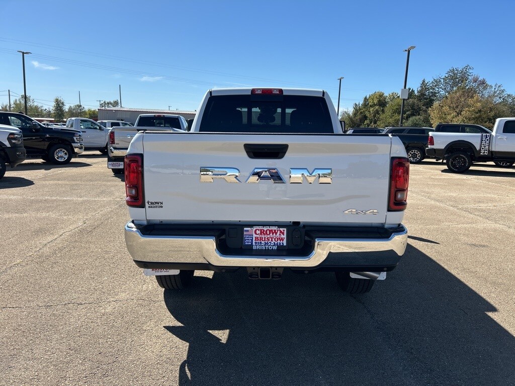 2026 Ram 2500 Tradesman photo 4