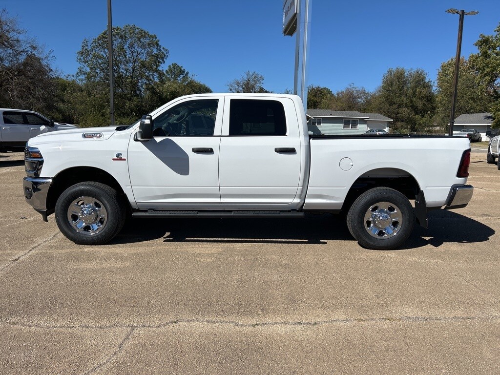 2026 Ram 2500 Tradesman photo 2