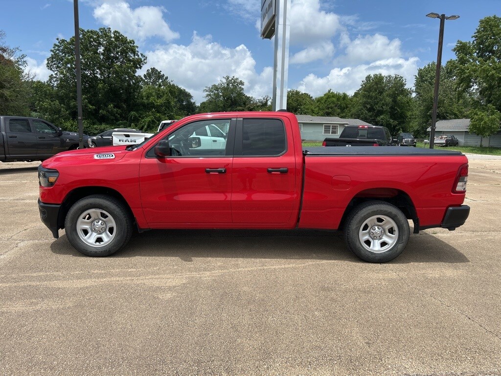 2024 Ram 1500 Tradesman photo 2
