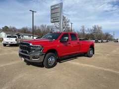2026 Ram 3500 TRADESMAN CREW CAB 4X4 8' BOX Pickup