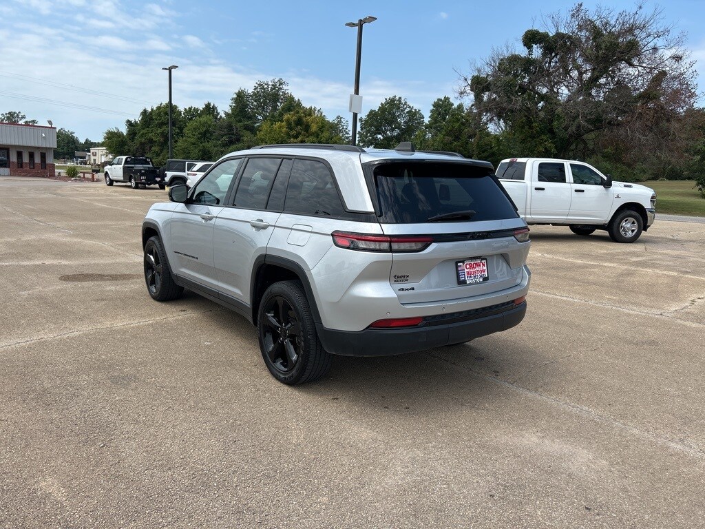 2023 Jeep Grand Cherokee Altitude X photo 3