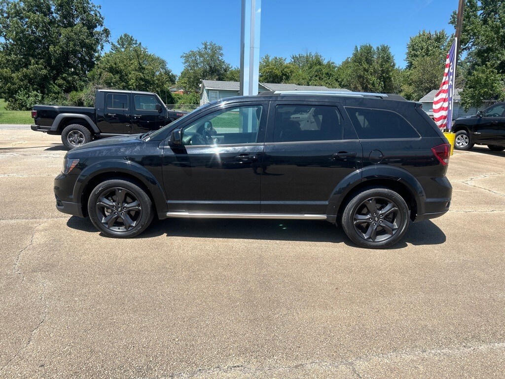 2020 Dodge Journey Crossroad photo 2