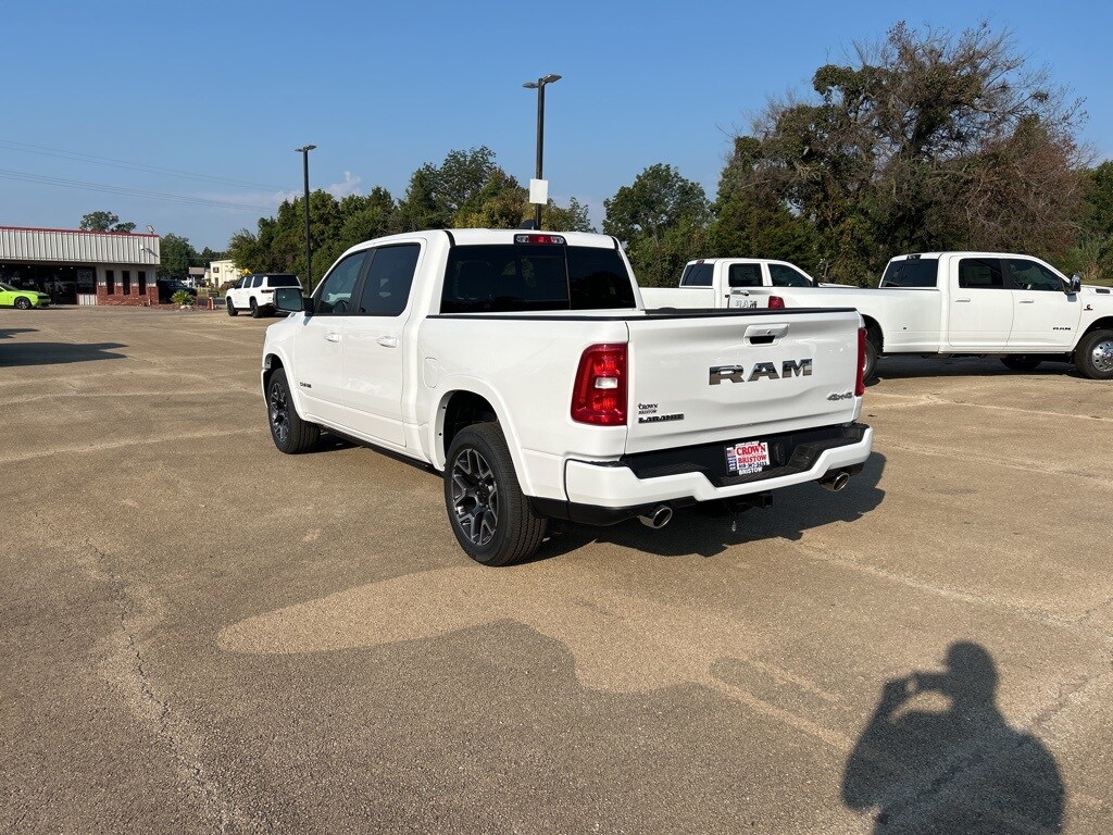 2026 Ram 1500 Laramie photo 3