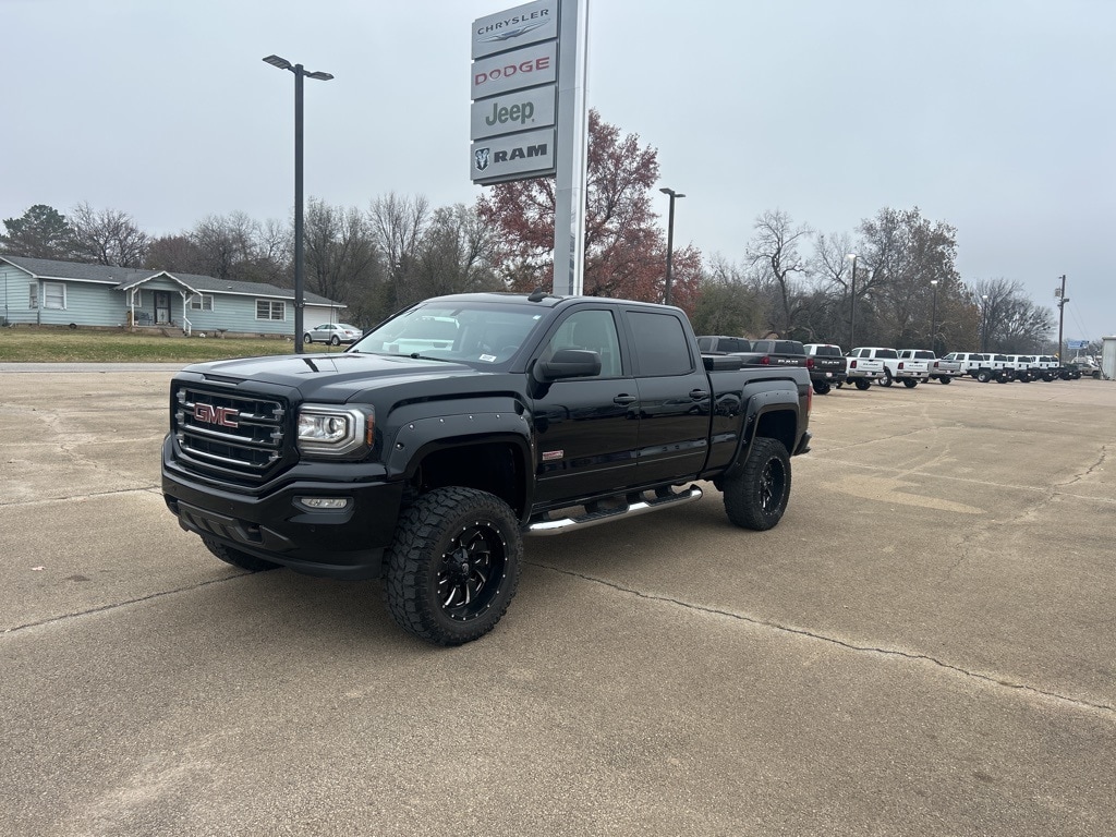2017 GMC Sierra 1500 SLT's photo