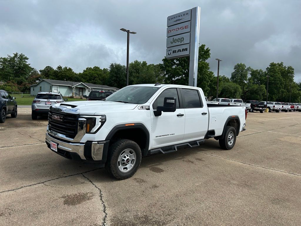 2025 GMC Sierra 4WD Crew Cab Standard Box Pro's photo