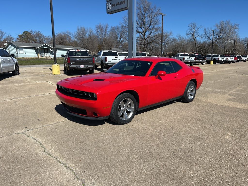 2022 Dodge Challenger SXT