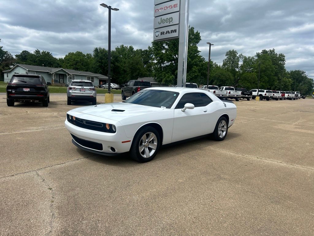 2023 Dodge Challenger SXT Auto's photo