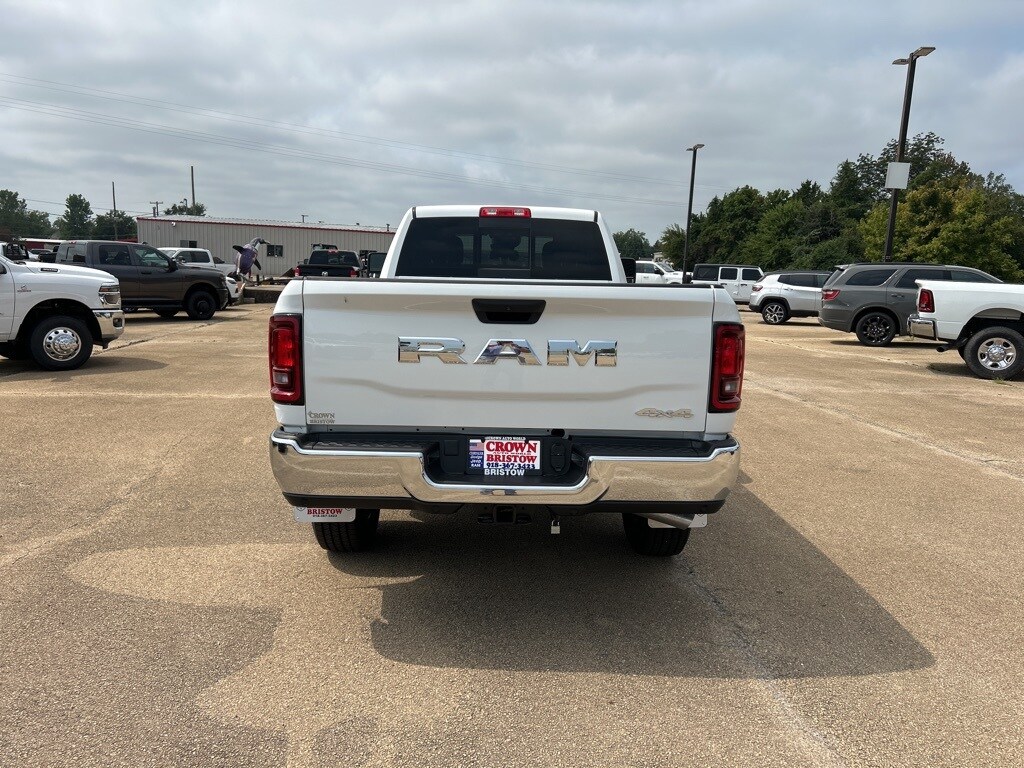 2025 Ram 2500 Tradesman photo 4