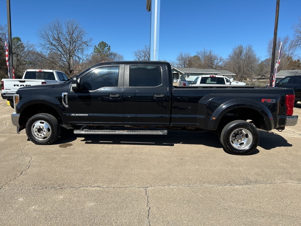 Used 2019 Ford F-350 Super Duty XL with VIN 1FT8W3DTXKED82440 for sale in Bristow, OK