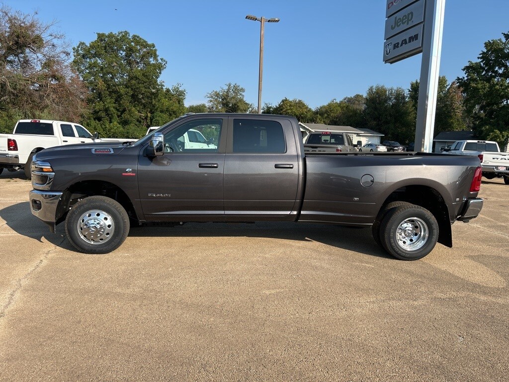 2026 Ram 3500 Laramie photo 2
