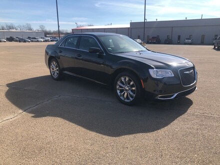 2018 Chrysler 300 Touring Sedan