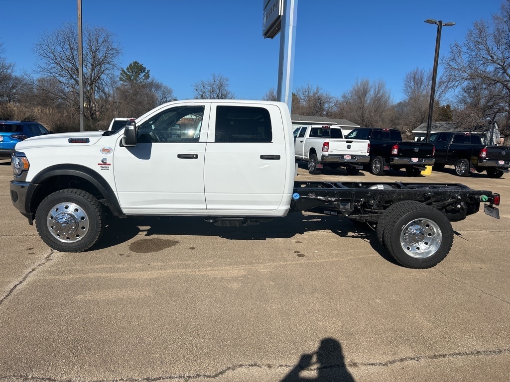 New 2024 Ram 4500 Chassis Cab 4500 TRADESMAN CHASSIS CREW CAB 4X4 60' CA Pickup