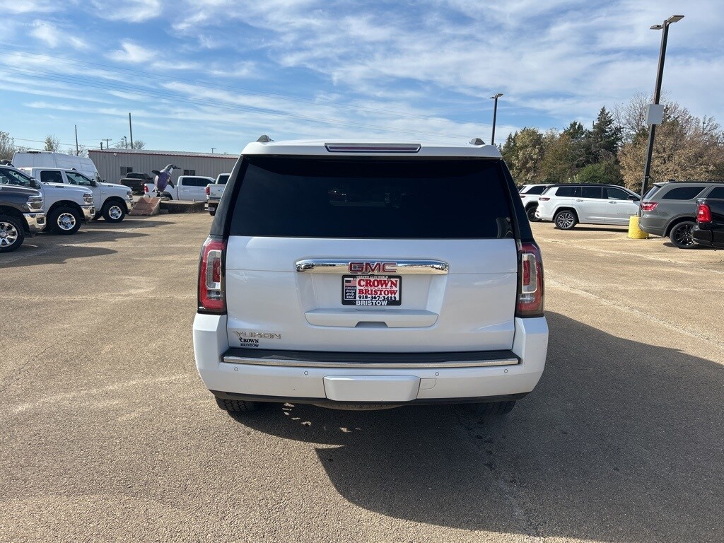 2017 Gmc Yukon Denali photo 3