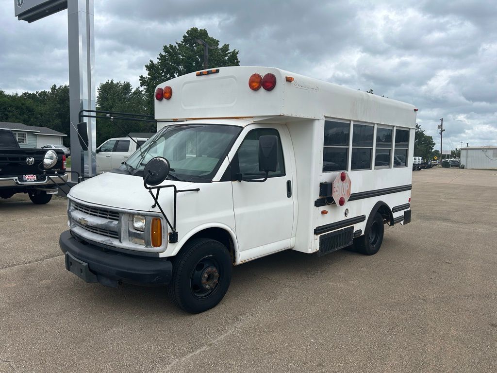 2001 Chevrolet Express Base