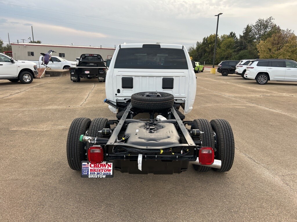 2026 Ram 3500 Tradesman photo 3