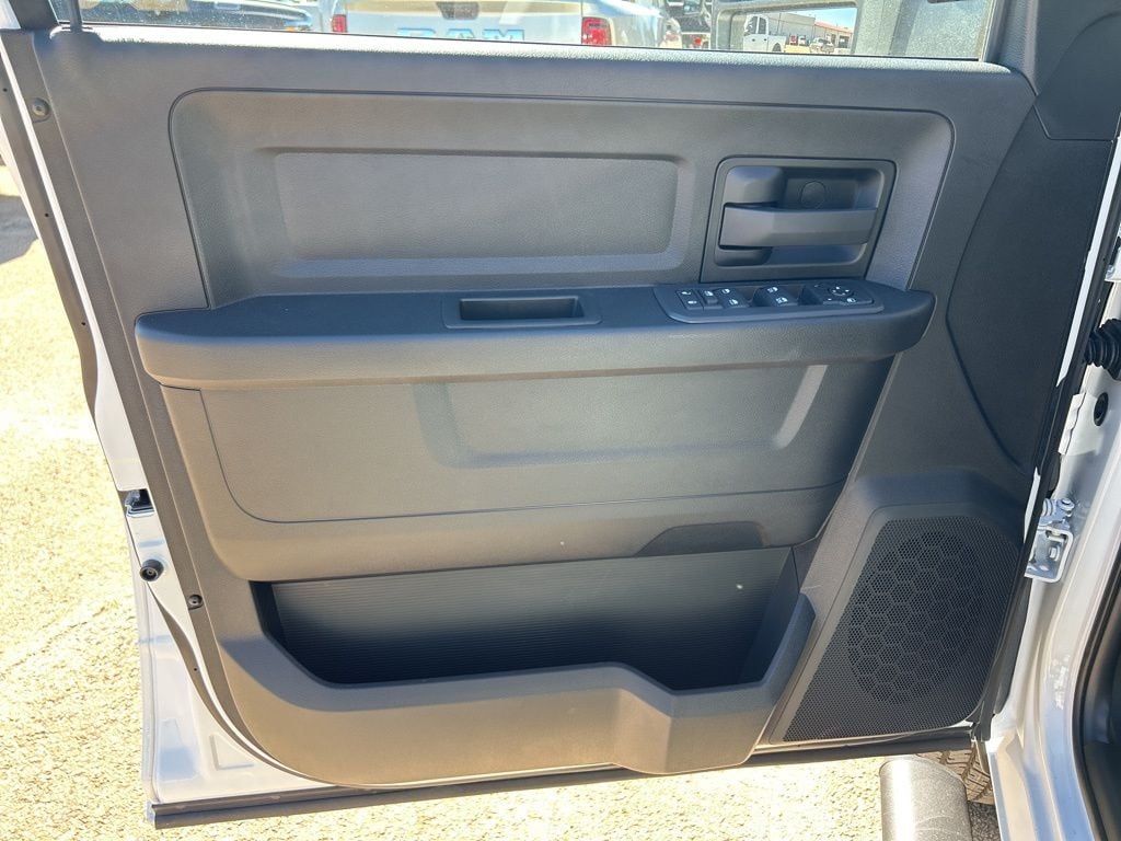 2026 RAM 2500 Tradesman - Photo 9