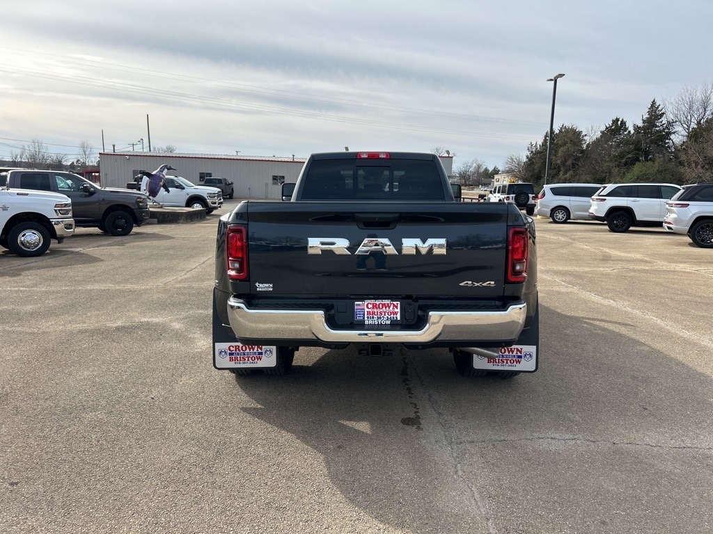 New 2026 Ram 3500 TRADESMAN CREW CAB 4X4 8' BOX Pickup