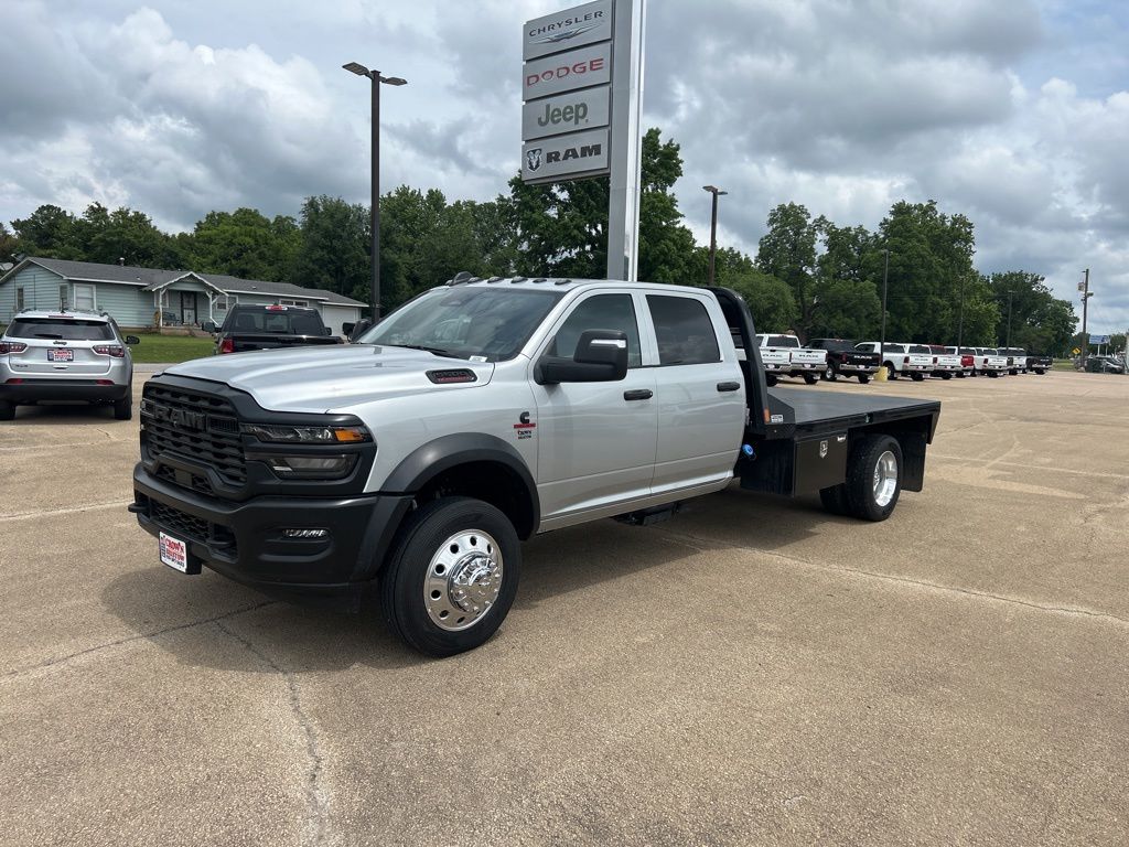 2026 RAM 5500 Big Horn 4X4 Crew Cab DRW 197" WB's photo