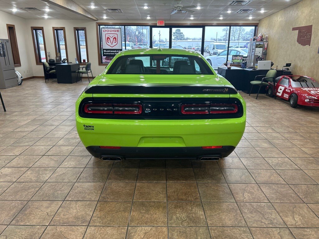2023 Dodge Challenger R/T Scat Pack photo 3