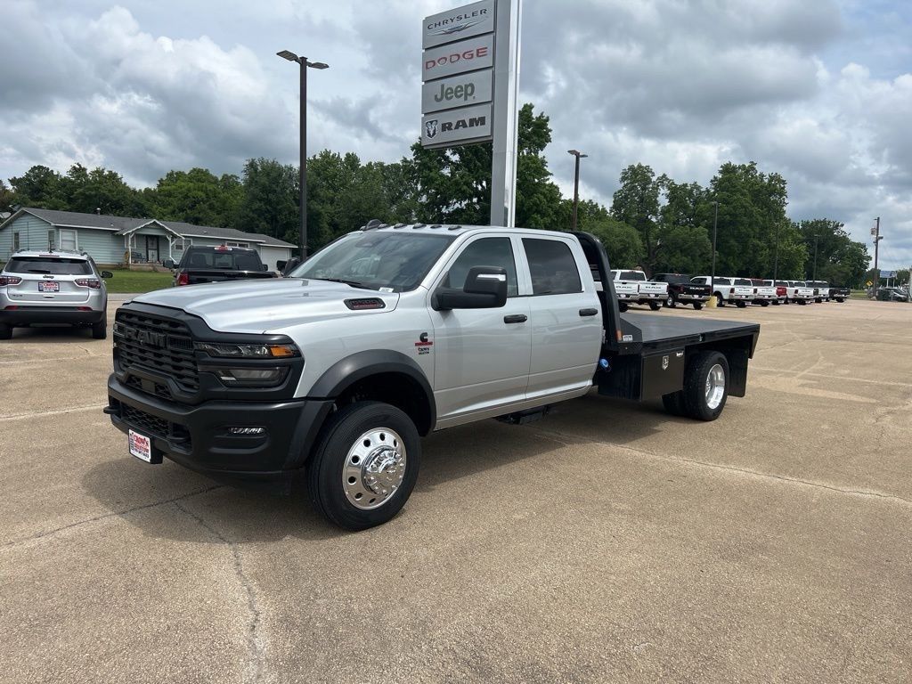 2026 RAM 5500 Big Horn 4X4 Crew Cab DRW 197" WB's photo
