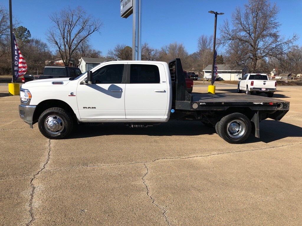 2021 Ram 3500 SLT photo 2
