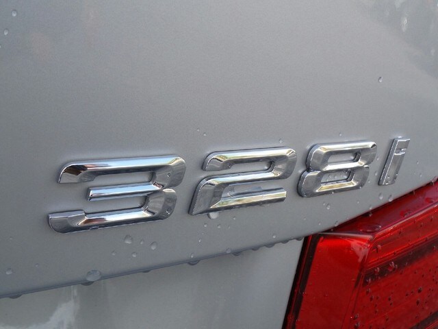 crown bmw 328i-3.jpg