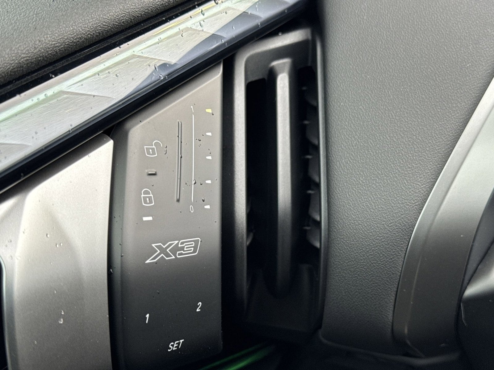 2026 BMW X3 30 - Photo 22