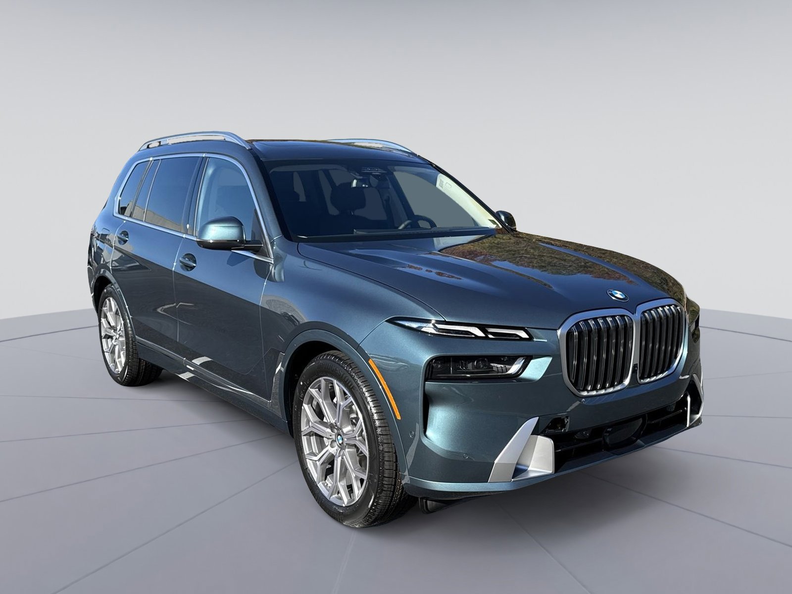 2026 BMW X7 40i's photo