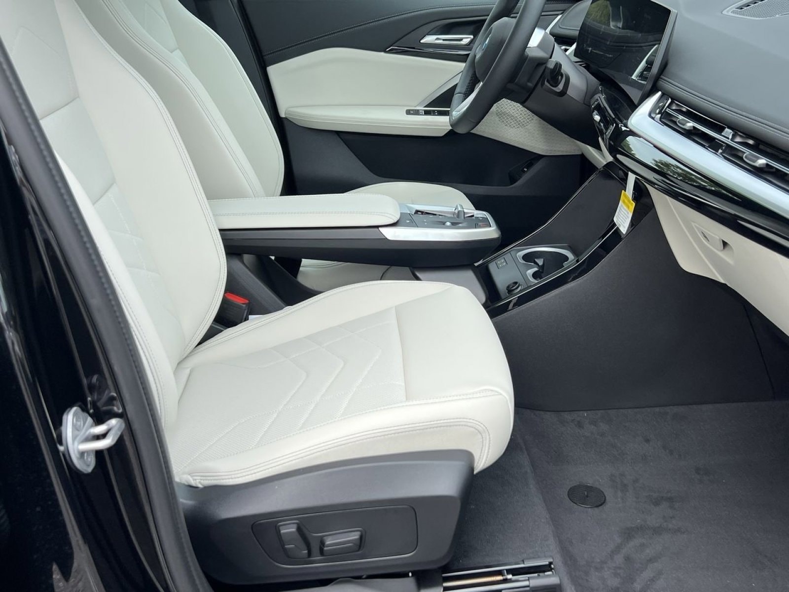 2026 BMW X1 XDrive28i - Photo 26