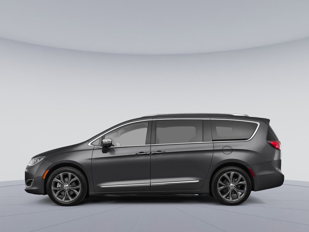 Used 2018 Chrysler Pacifica Limited Van