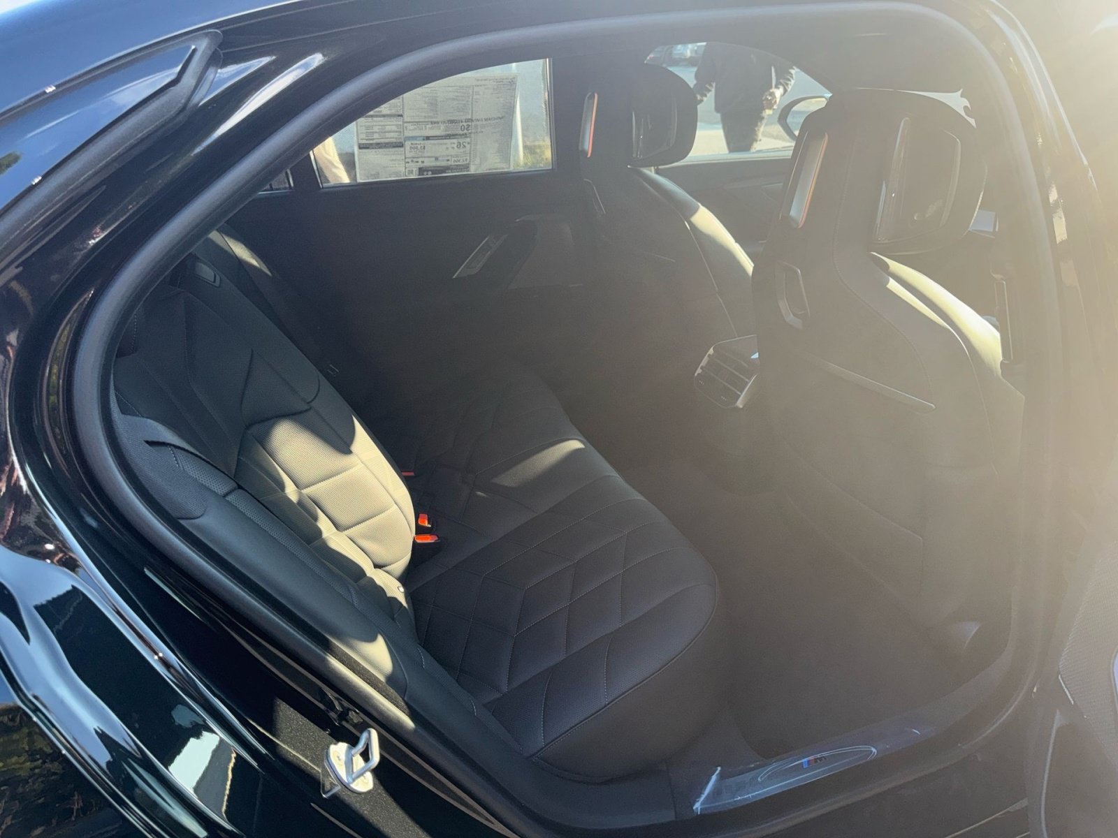 2027 BMW 7 Series 740i - Photo 32