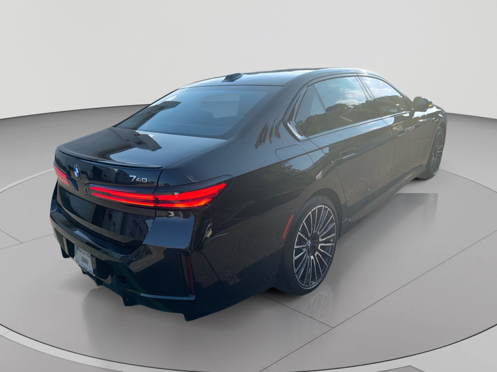 2027 BMW 7 Series 740i - Photo 31
