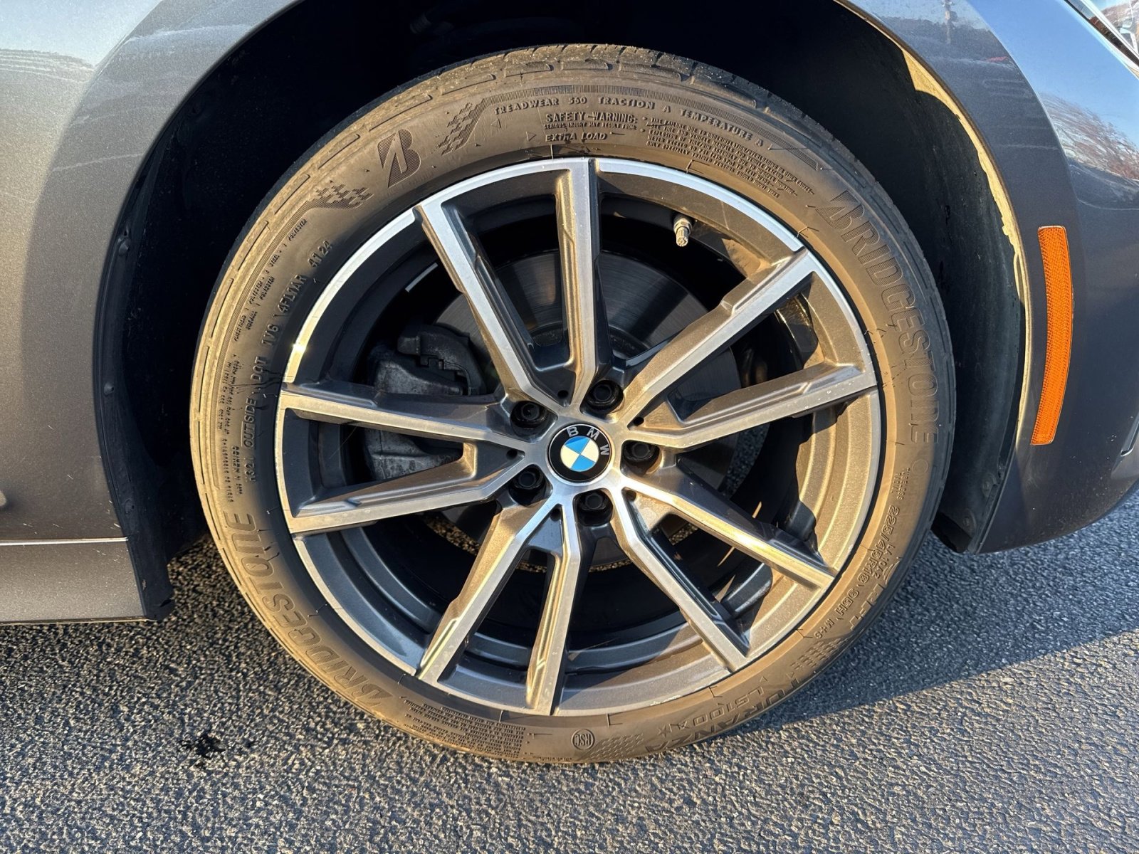 2021 Bmw 330i xDrive photo 2