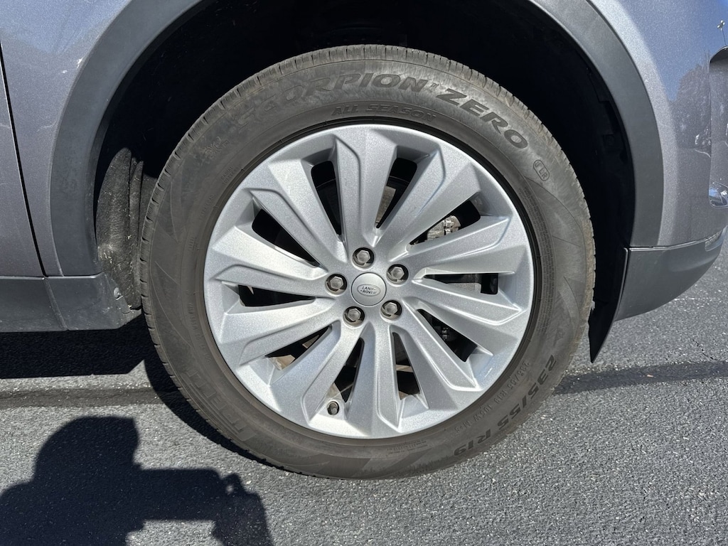 Used 2023 Land Rover Discovery Sport SE SUV