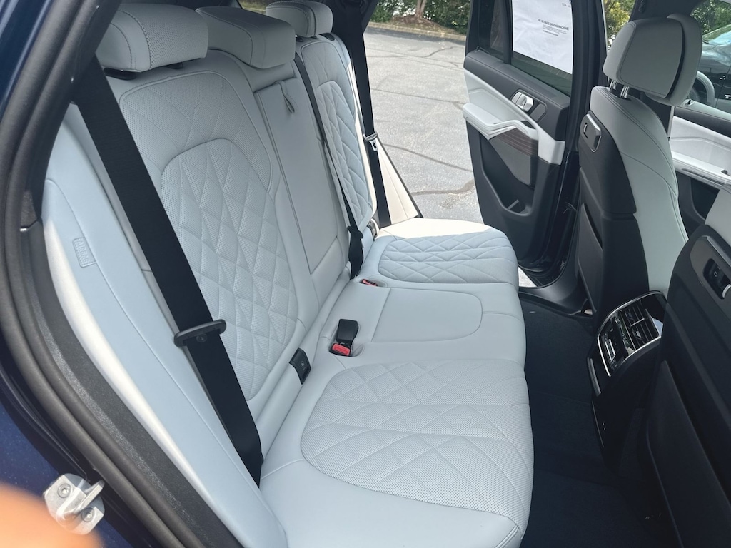 New 2026 BMW X5 xDrive40i SUV