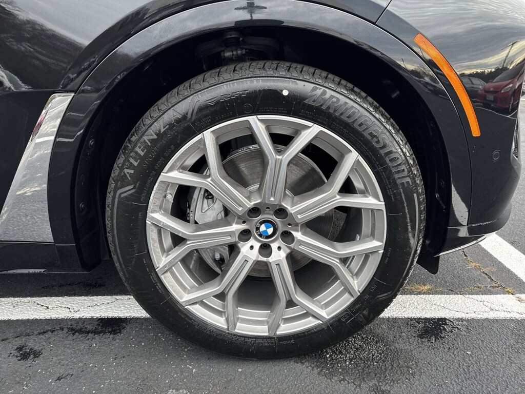 New 2026 BMW X7 xDrive40i SUV