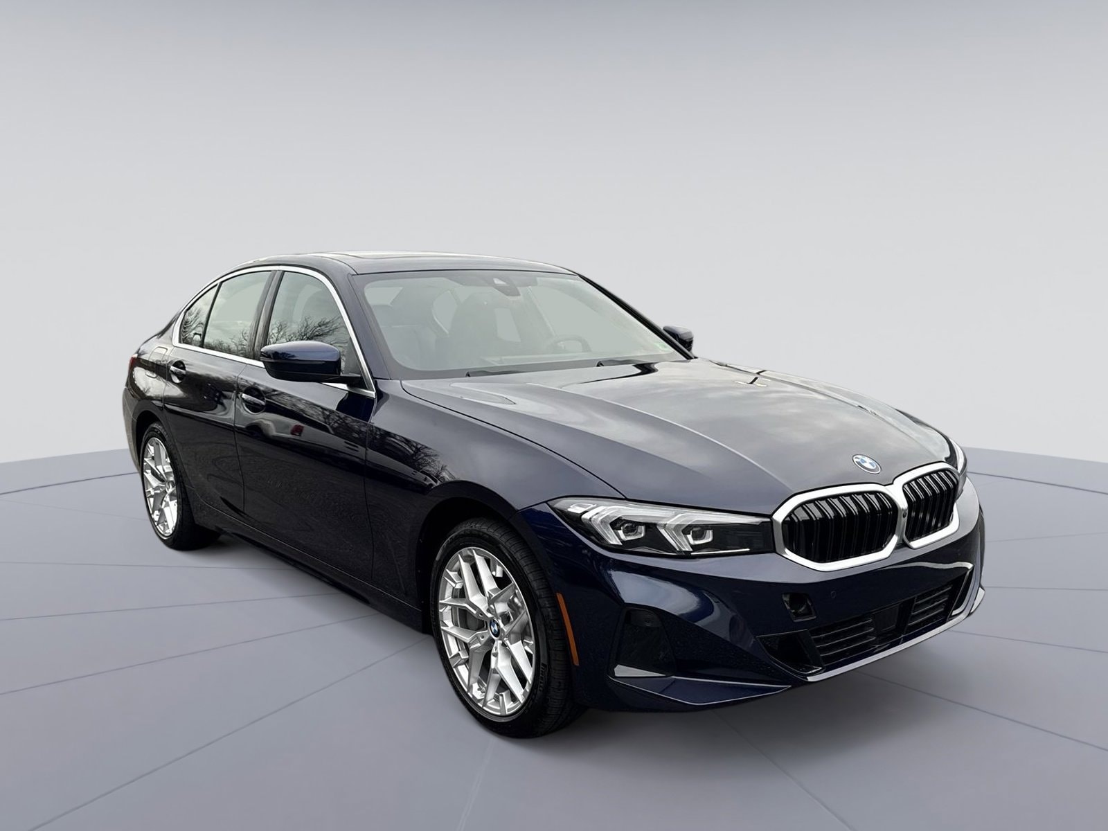 2026 BMW 3 Series 330i's photo