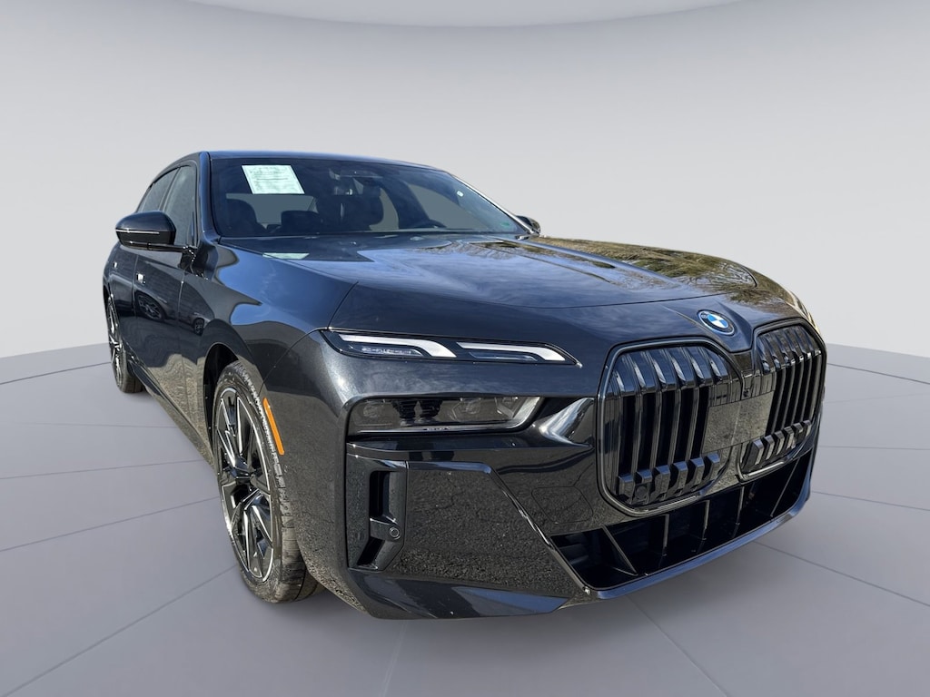 New 2025 BMW i7 xDrive60 Sedan