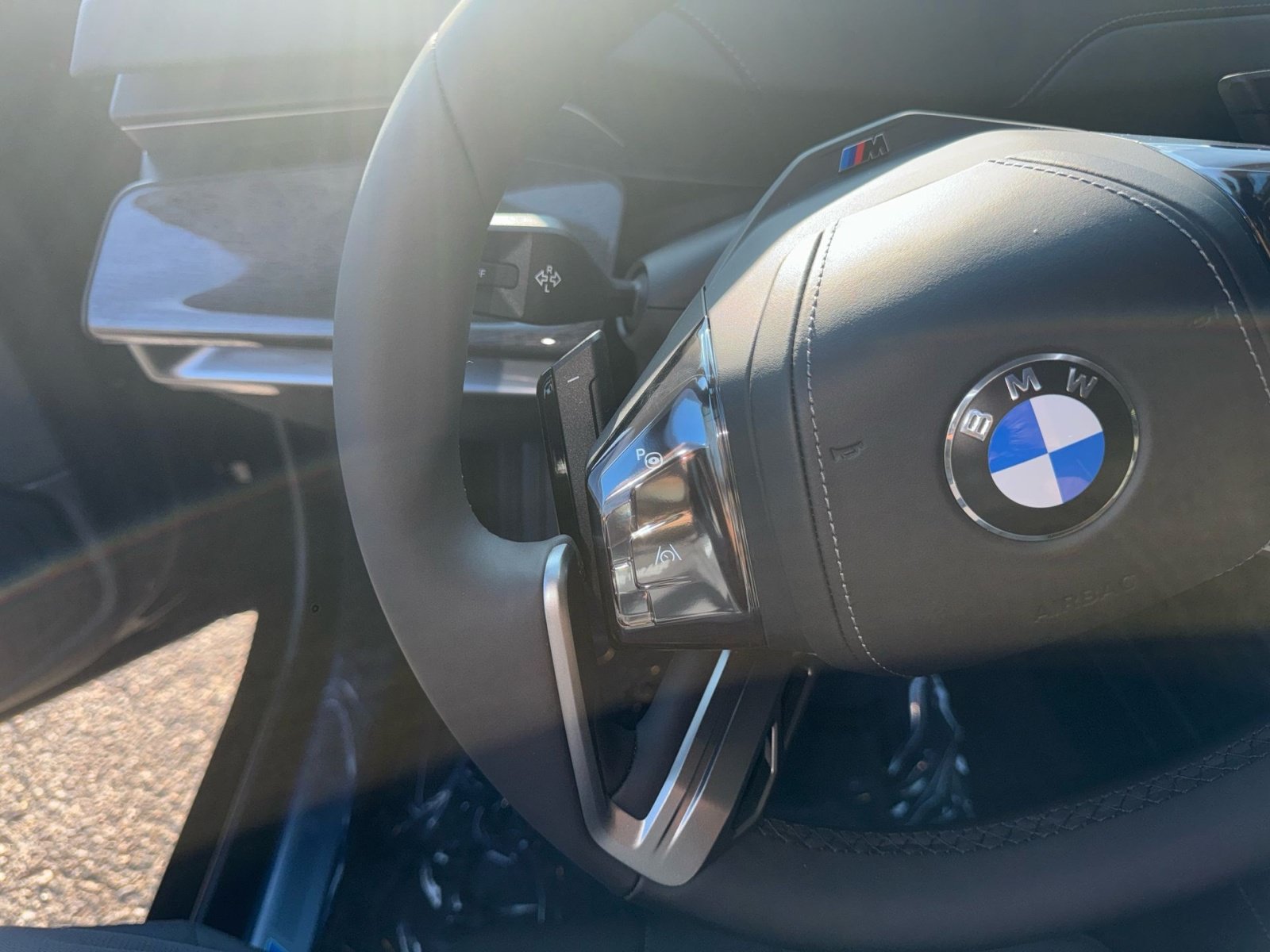 2027 BMW 7 Series 740i - Photo 16