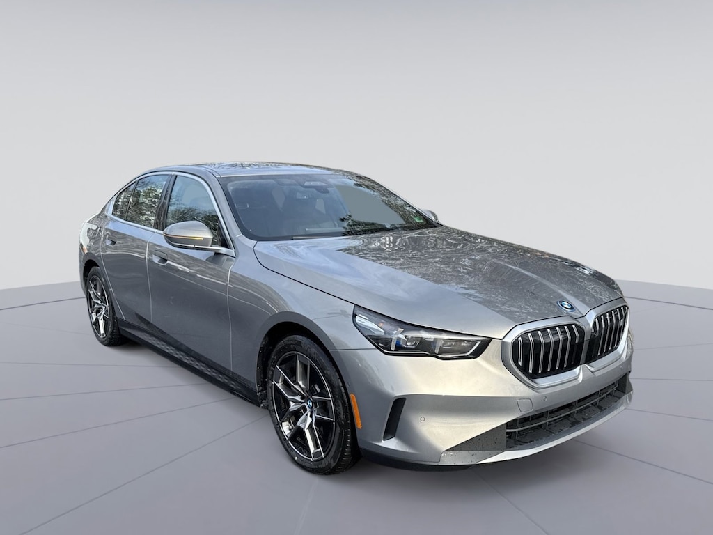 New 2026 BMW i5 xDrive40 Sedan