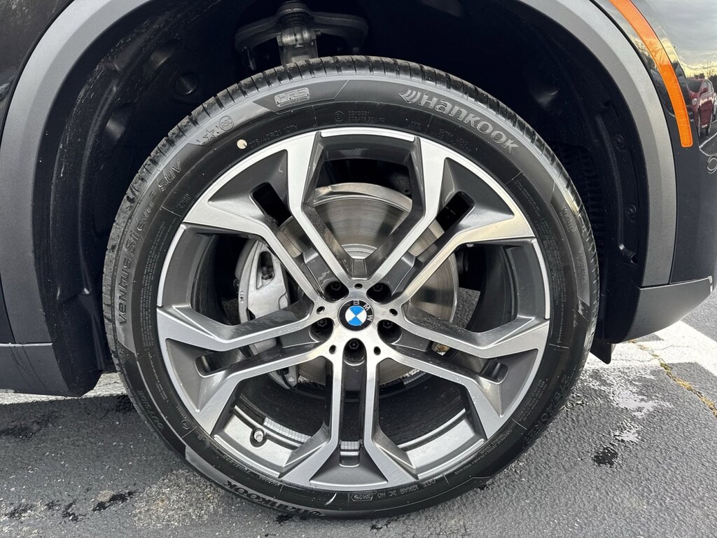 New 2026 BMW X5 xDrive40i SUV