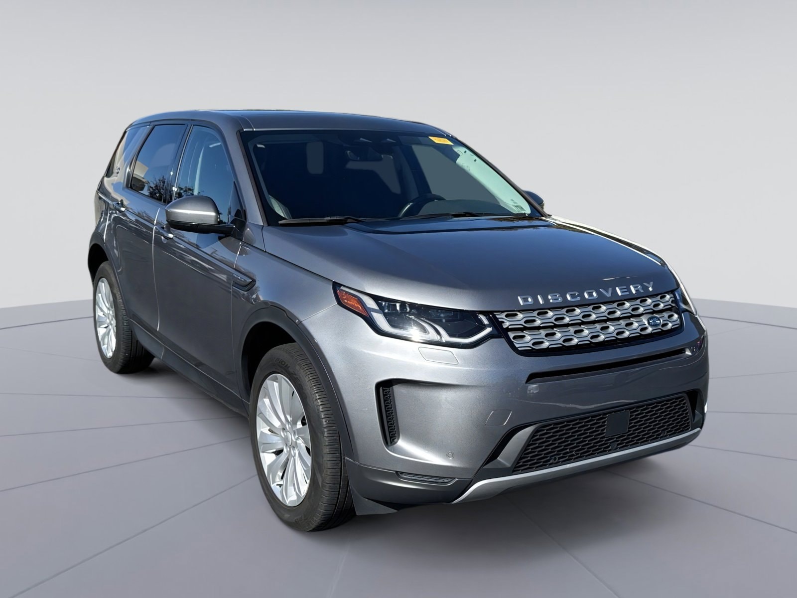 2023 Land Rover Discovery Sport SE's photo