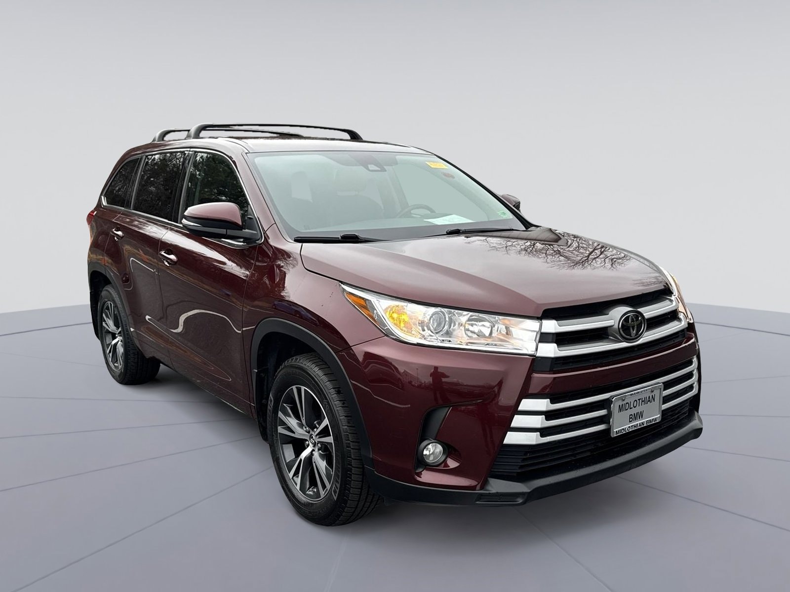 2018 Toyota Highlander LE Plus's photo
