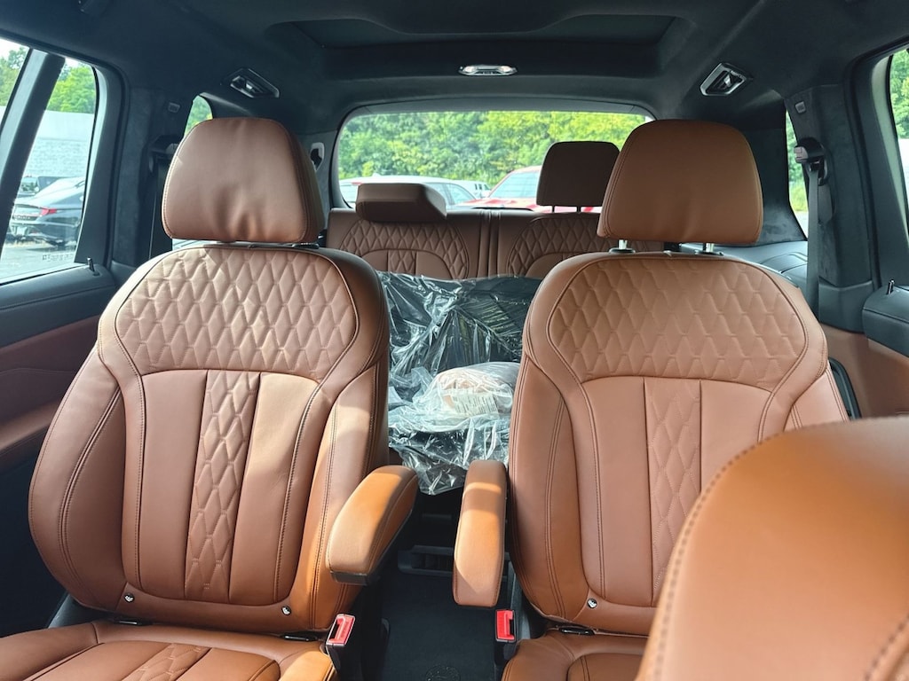 New 2027 BMW X7 xDrive40i SUV