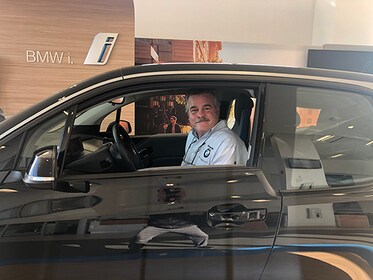 Staff member Mike Salisbury from ID_e85b01e196a3