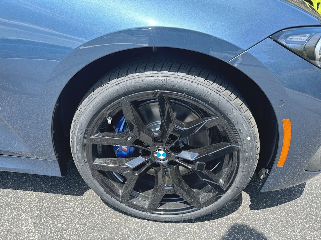 New 2026 BMW 330i xDrive Sedan
