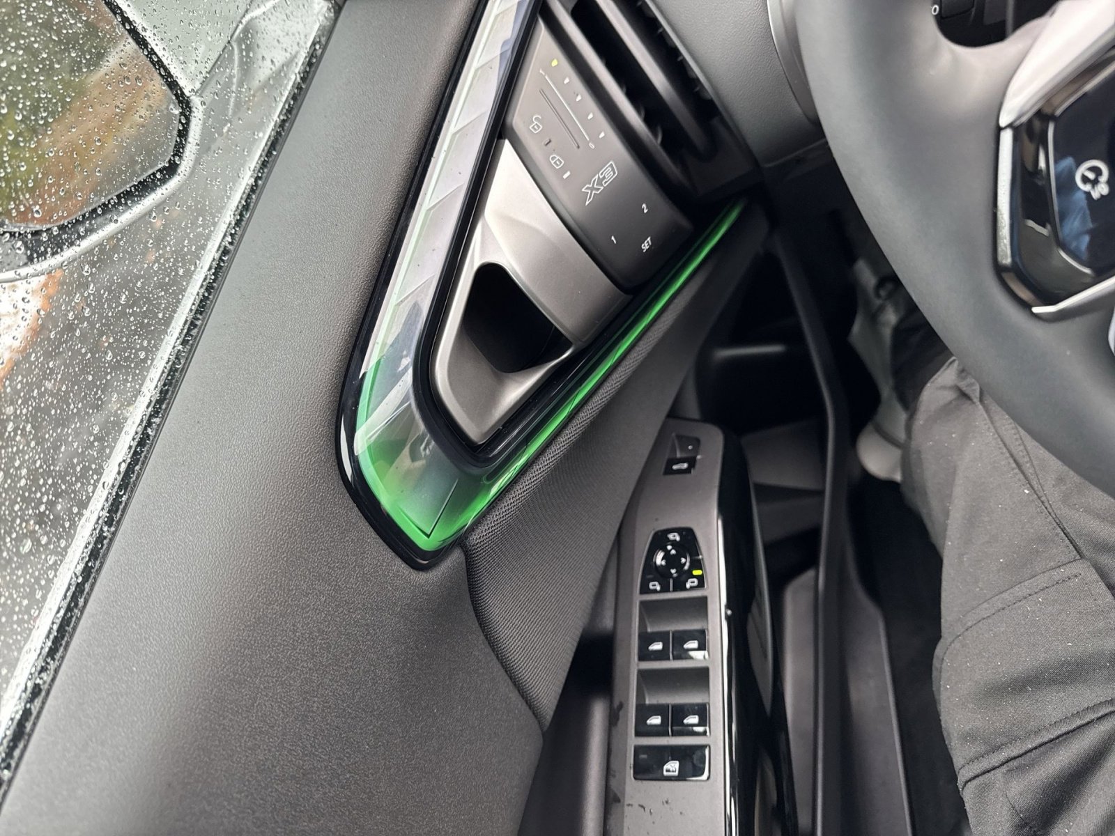 2026 BMW X3 30 - Photo 9